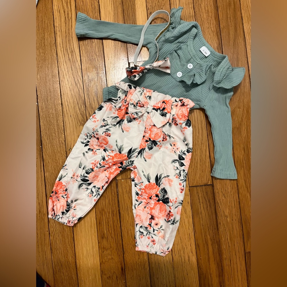 Floral outfit with Bow